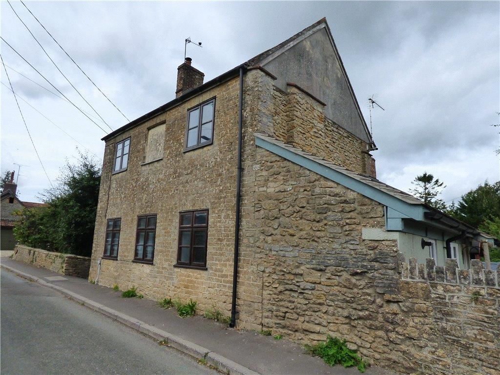 2 bed property to rent in Brook Street, Milborne Port, Sherborne DT9