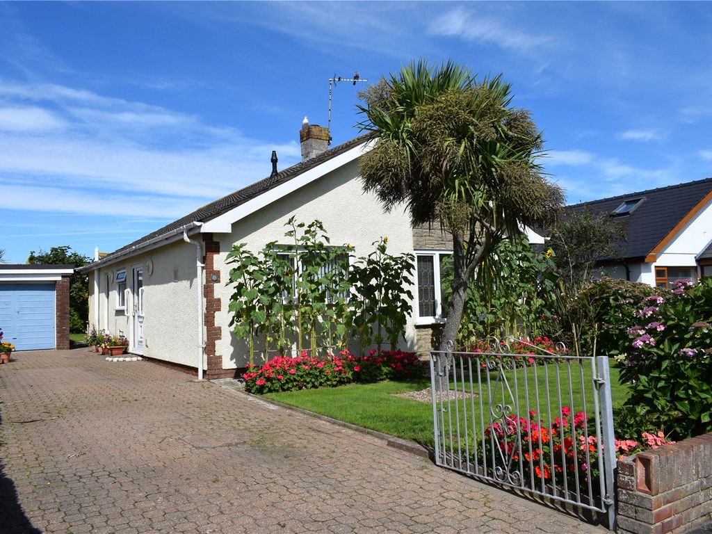 3 bed bungalow for sale in Fulmar Road, Notage, Porthcawl CF36, £