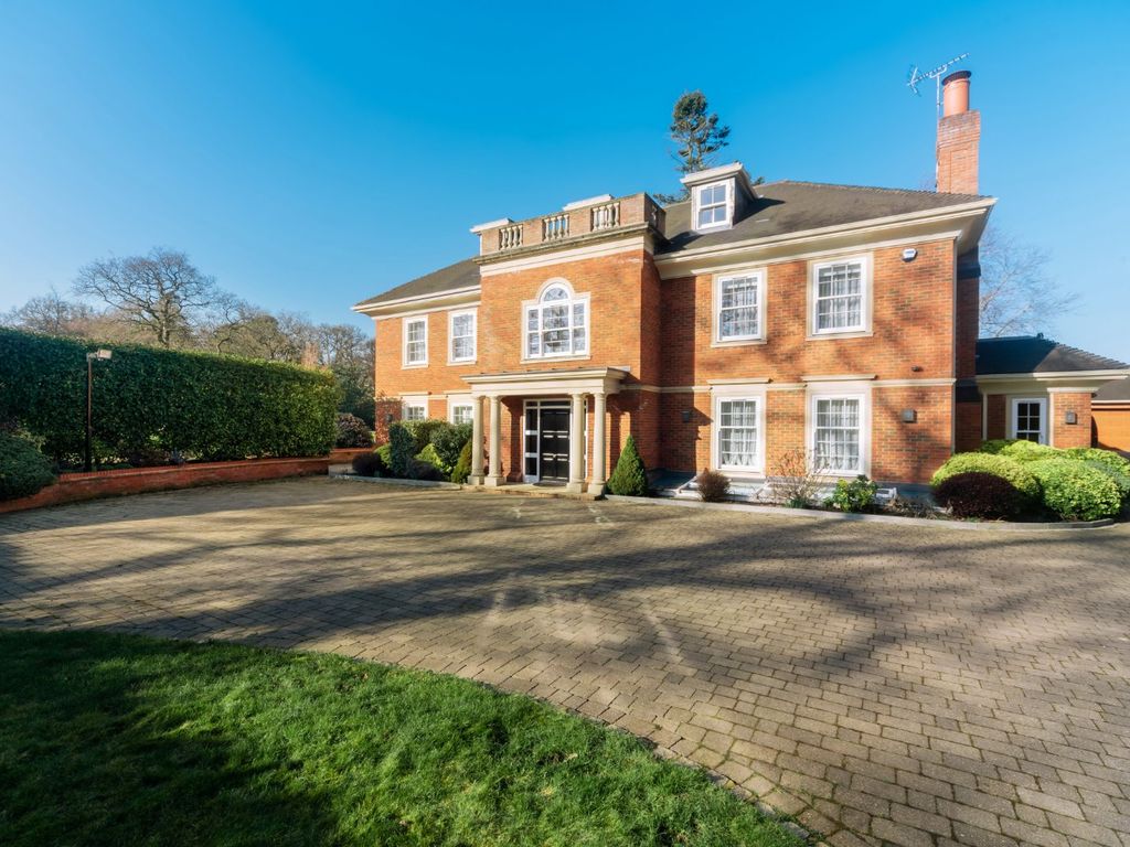 6 bed detached house for sale in Fulmer Common Road, Fulmer, Slough SL3