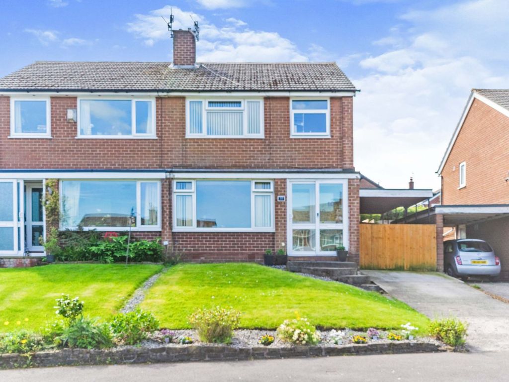 3 bed semidetached house for sale in Carrbrook Close, Stalybridge SK15