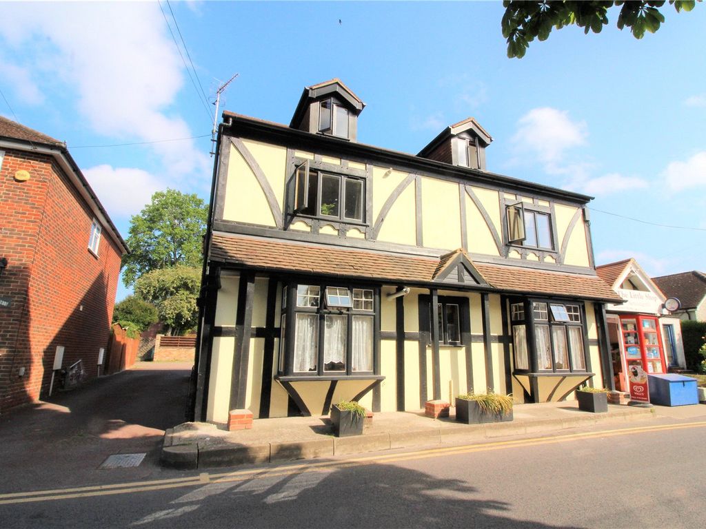 1 bed flat to rent in Sole Street, Cobham, Gravesend, Kent DA12, £950