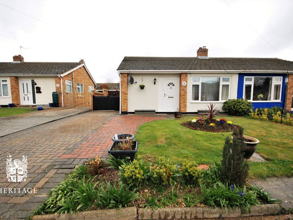 2 bed bungalow for sale in Lowefields, Earls Colne CO6 Zoopla