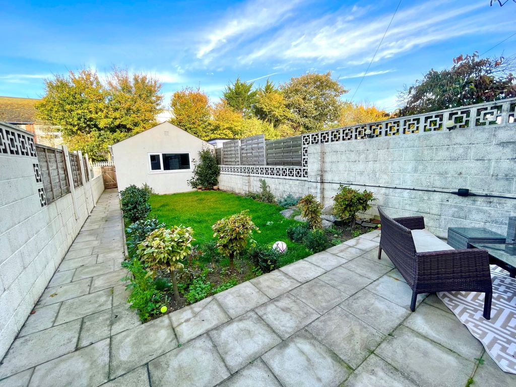 4 bed terraced house to rent in Cary Park Road, Torquay TQ1 Zoopla