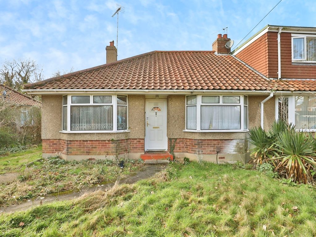 3 bed semidetached bungalow for sale in Acacia Road, Thorpe St. Andrew