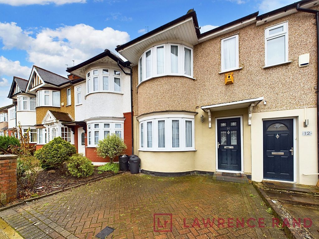 3 bed terraced house for sale in Hartland Drive, Ruislip HA4, £537,500