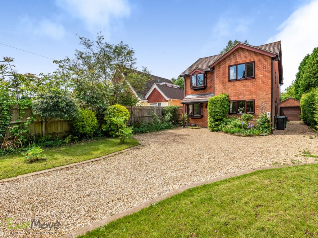 4 bed detached house for sale in Oakley Lane, Oakley, Basingstoke