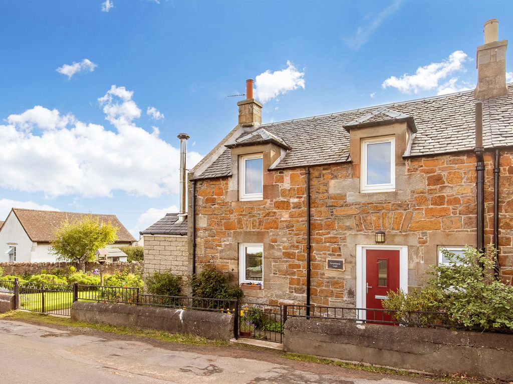 2 bed end terrace house for sale in Templeland Laigh, Main Street