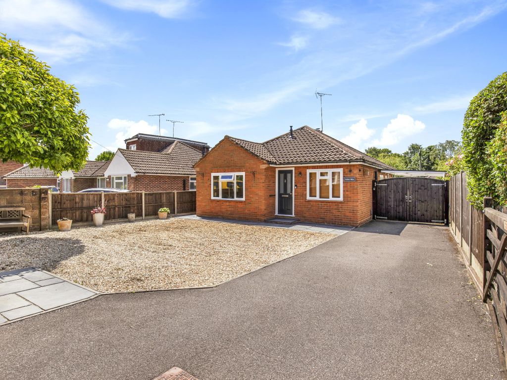 3 bed bungalow for sale in Casa Mia, Frimley Road, Ash Vale GU12, £525,000 Zoopla