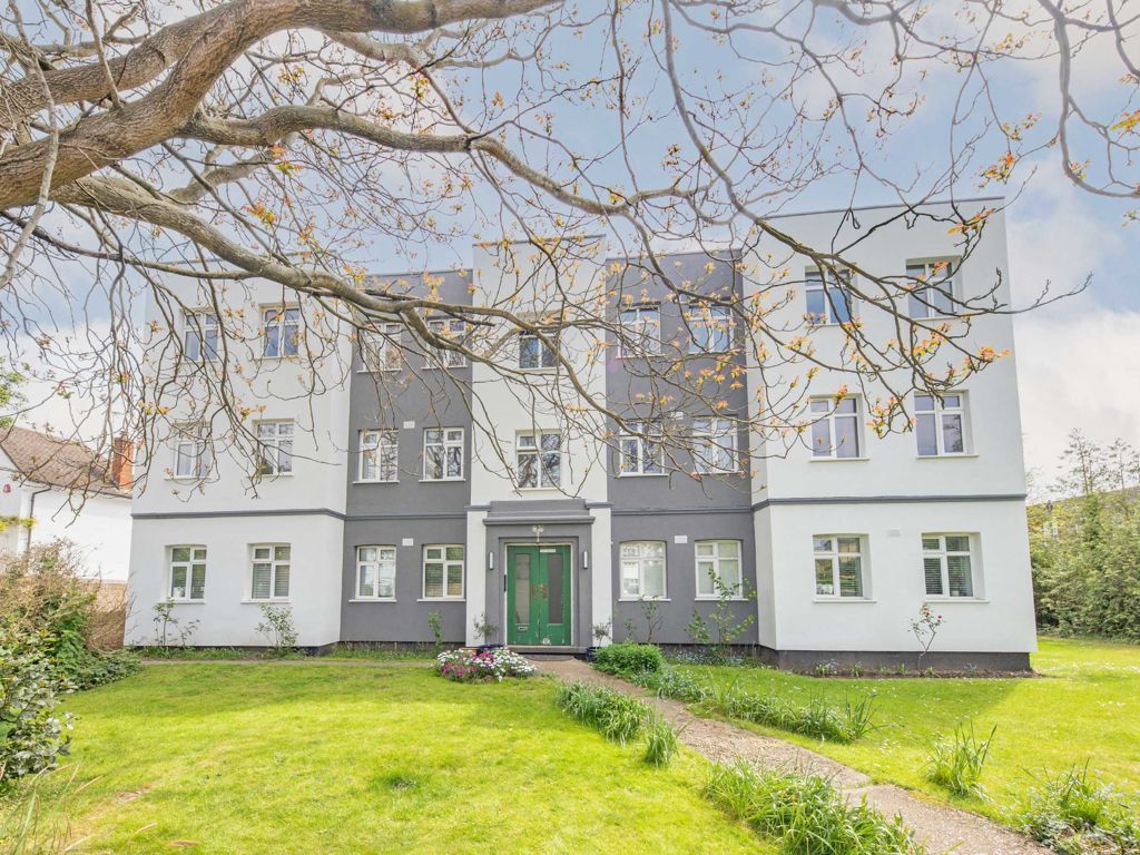 2 bed flat to rent in Park Road, Hampton Hill, Hampton TW12 Zoopla