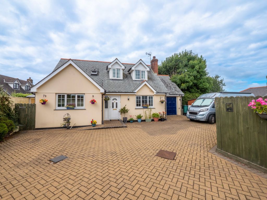 3 bed detached bungalow for sale in Woodville Road, Woodford, Bude EX23