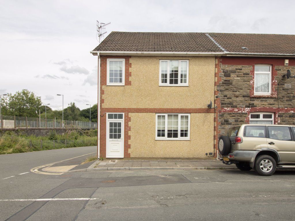 4 bed property to rent in 1 Station Road, GlanYNant, Pengam NP12 Zoopla