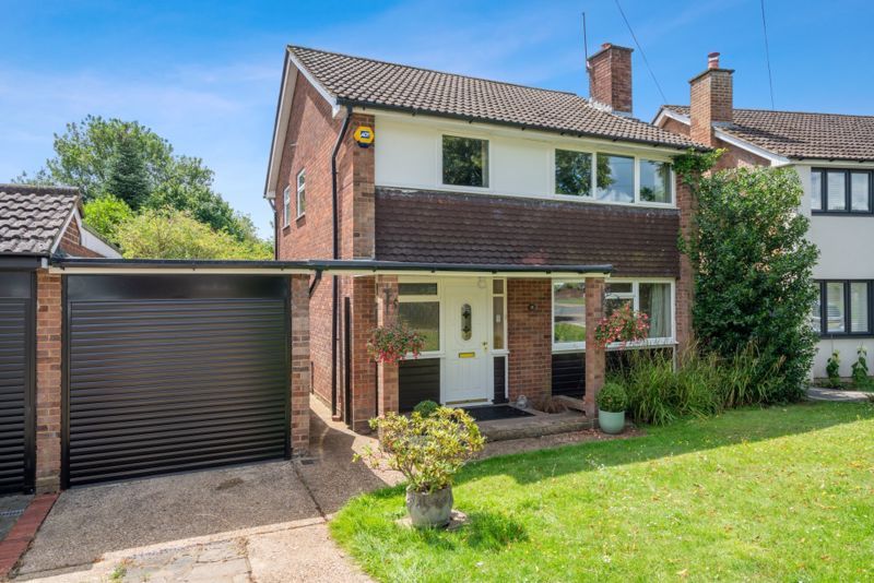 3 bed detached house for sale in Ashtree Way, Boxmoor, Hemel Hempstead