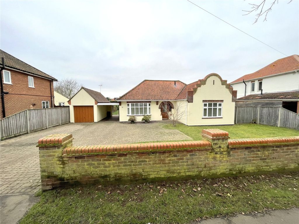 3 bed bungalow for sale in Thunder Lane, Norwich, Norfolk NR7 Zoopla