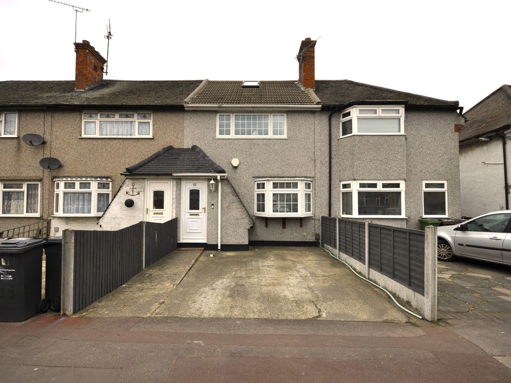3 bed terraced house for sale in Oval Road North, Dagenham RM10 Zoopla