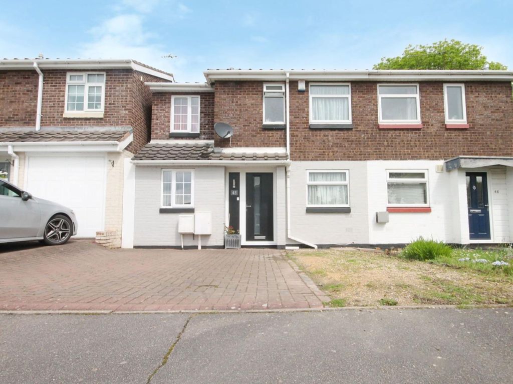 3 bed semidetached house for sale in Cobia, Two Gates, Tamworth B77