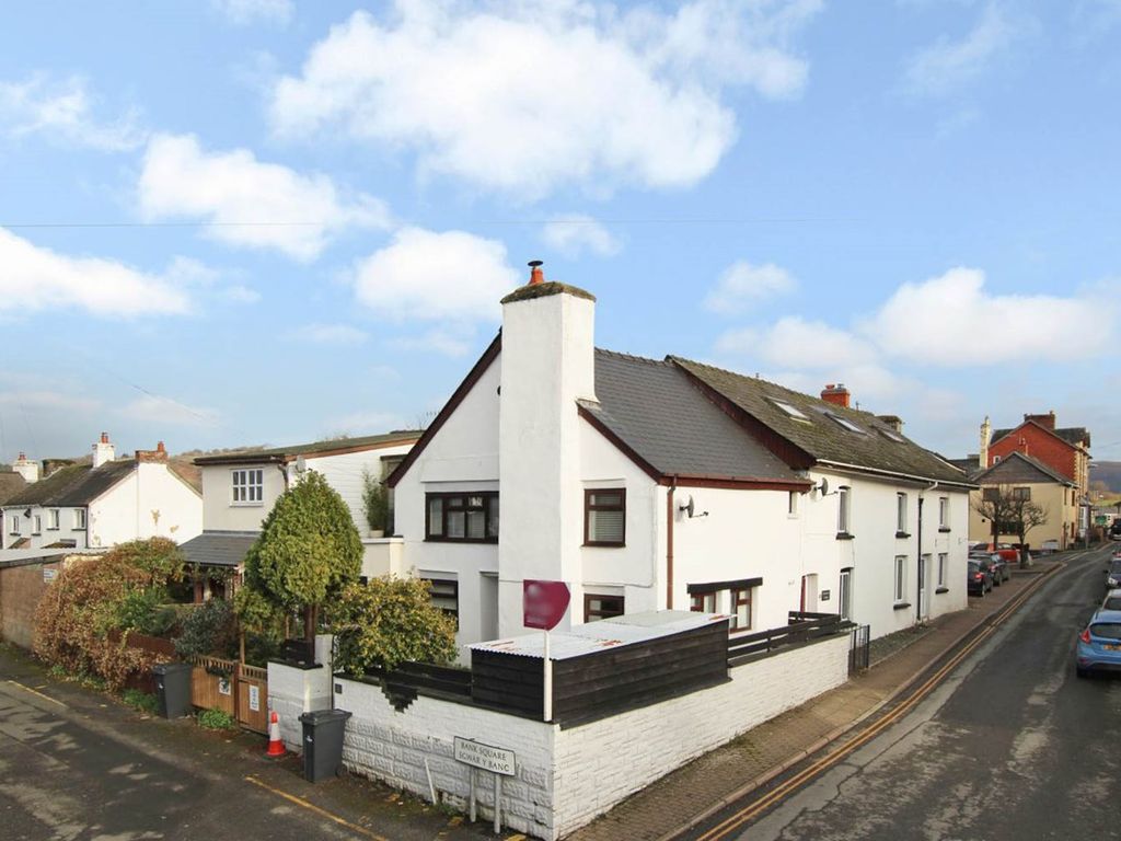 3 bed town house for sale in Market Street, Builth Wells LD2, £160,000