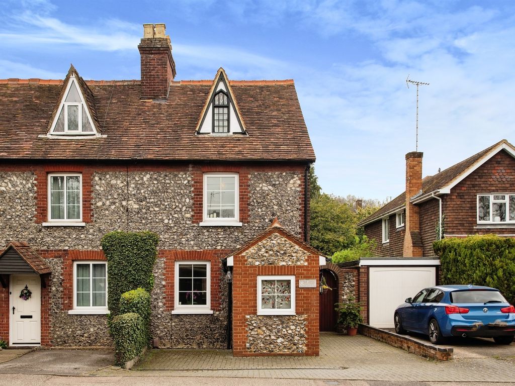 2 bed cottage for sale in High Street Green, Hemel Hempstead Industrial