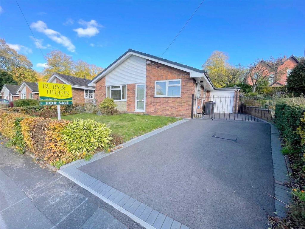 3 bed detached bungalow for sale in Cornhill Gardens, Leek ST13 Zoopla