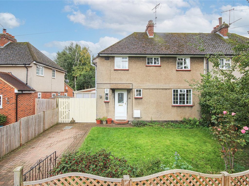 3 bed semidetached house for sale in Broomfield Road, Welwyn