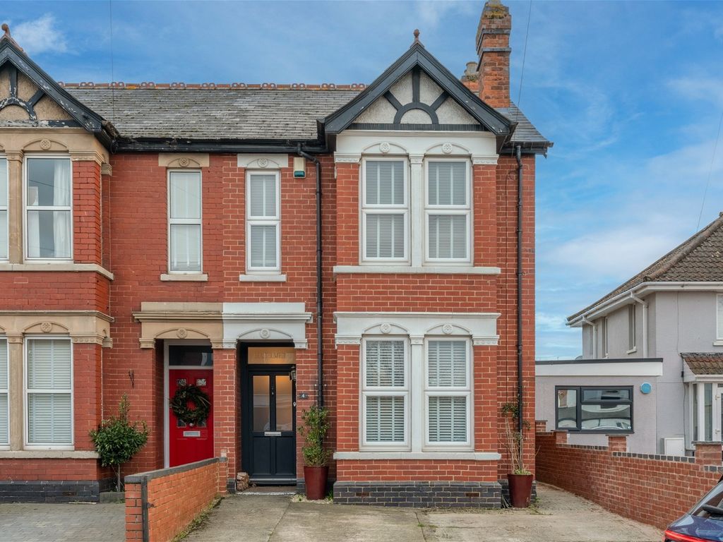 3 bed semidetached house for sale in Elmbridge Road, Gloucester GL2, £
