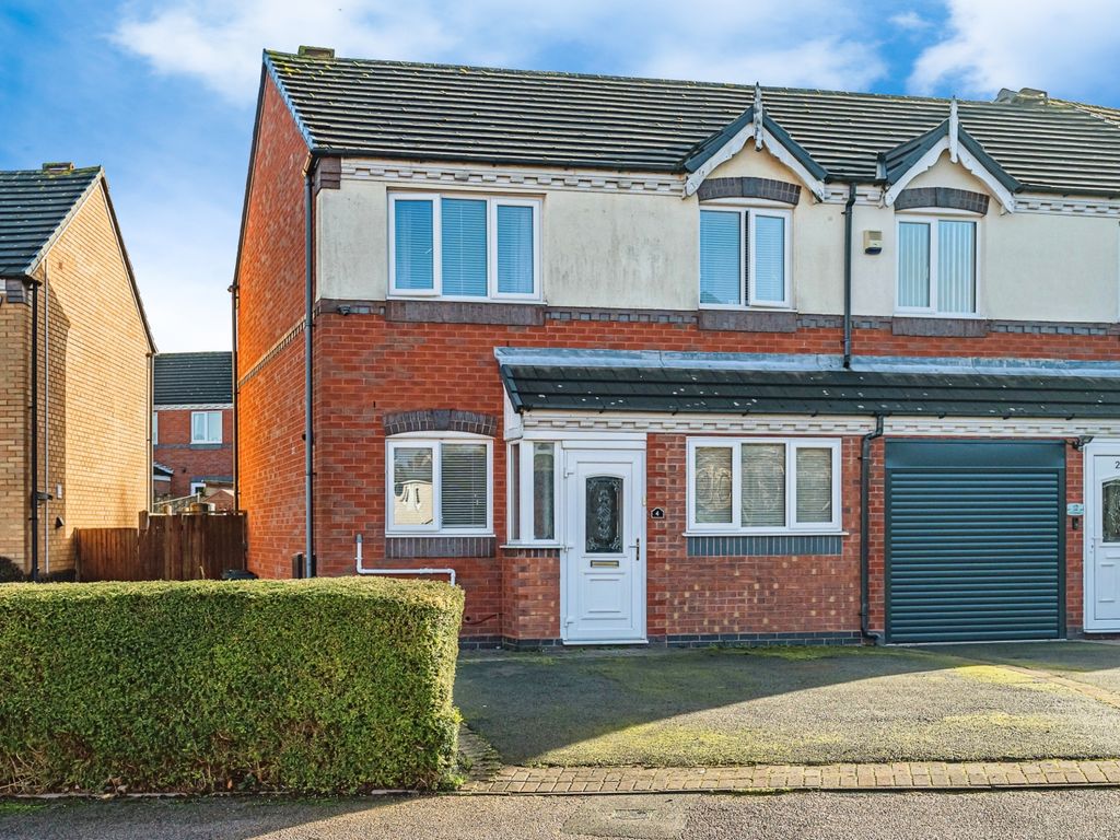 3 bed semidetached house for sale in St. Catherines Close, Dudley