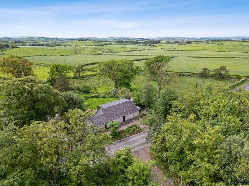 3 bed detached house for sale in Wellhill, Catrine, East Ayrshire KA5, £215,000 Zoopla