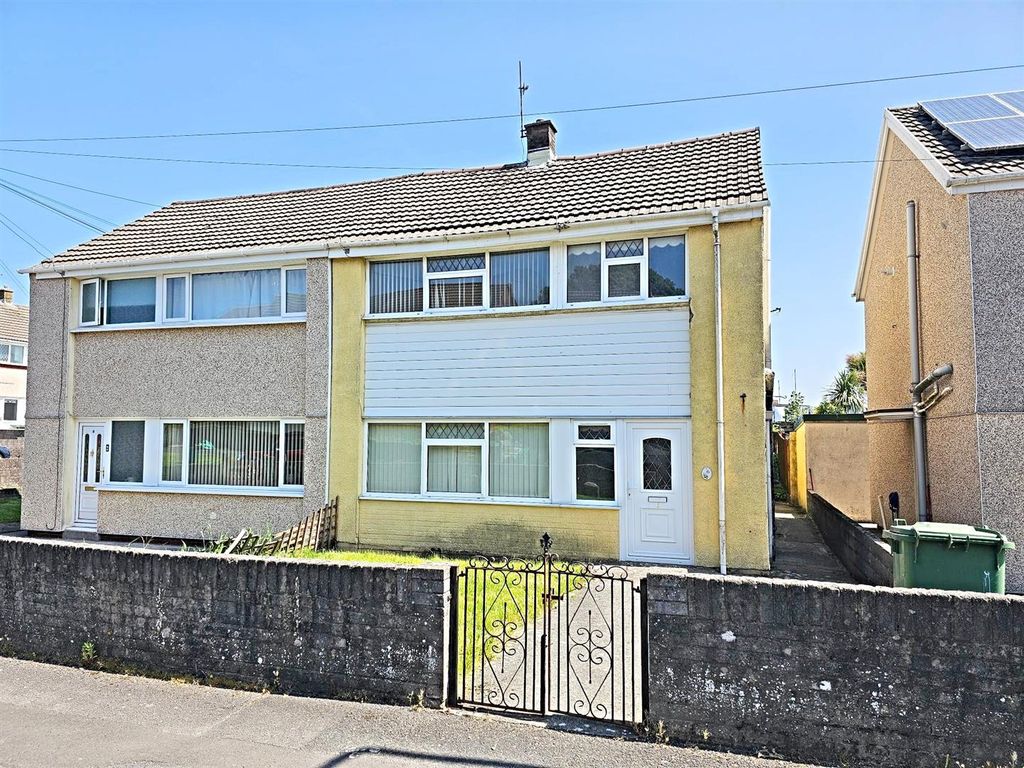 3 bed semidetached house for sale in Pleasant View, Beddau, Pontypridd