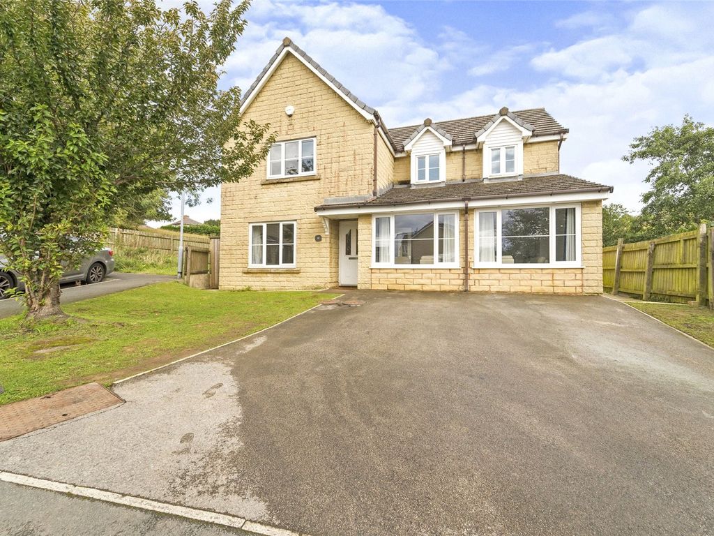 5 bed detached house for sale in Pinewood Drive, Nelson, Lancashire BB9