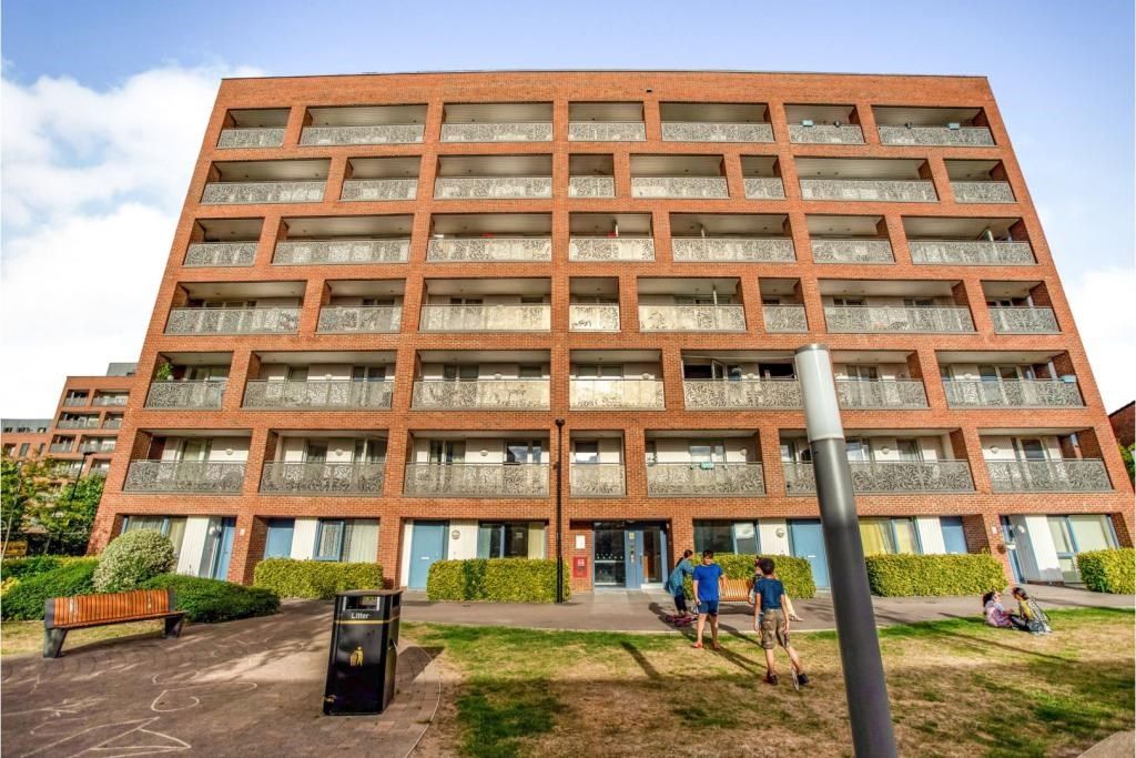 7 Hastings Road, London E16