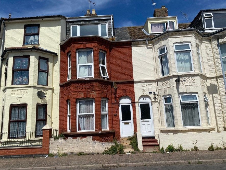 4 bed terraced house for sale in Victoria Place, Lancaster Road, Great