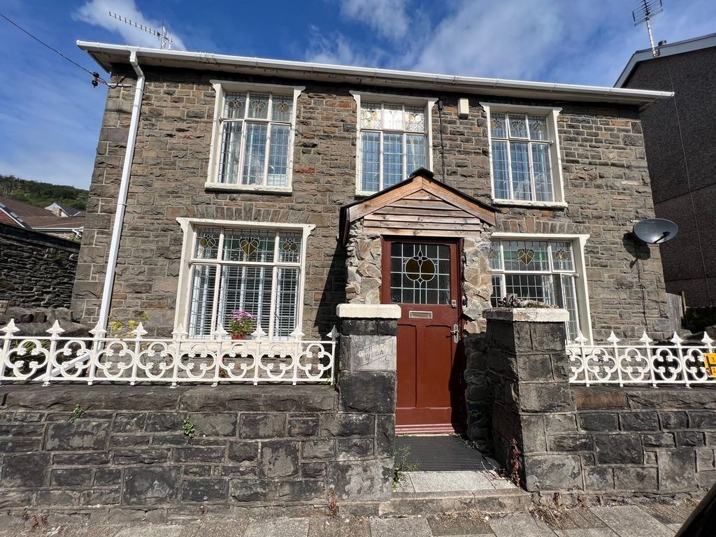4 bed detached house for sale in Walter Street Mountain Ash , Mountain