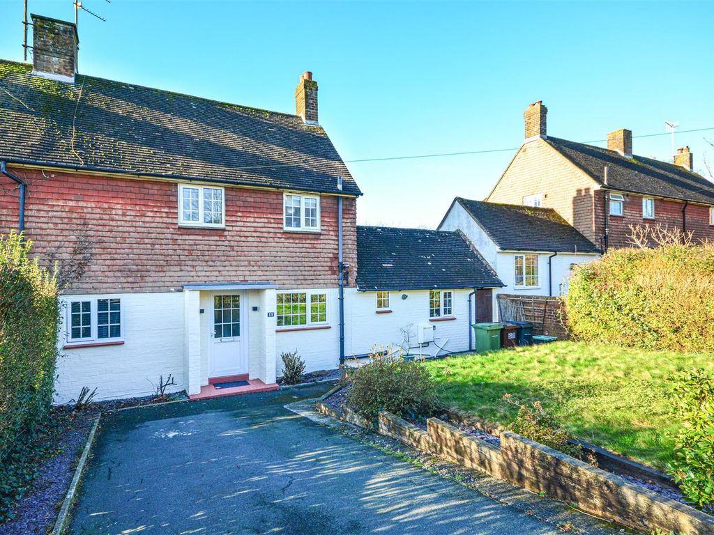 3 bed semidetached house for sale in Mountjoy, Battle TN33, £280,750