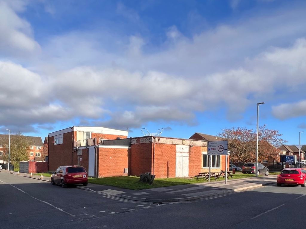 Pub/bar for sale in Featherstone, Pontefact WF7, £300,000 Zoopla