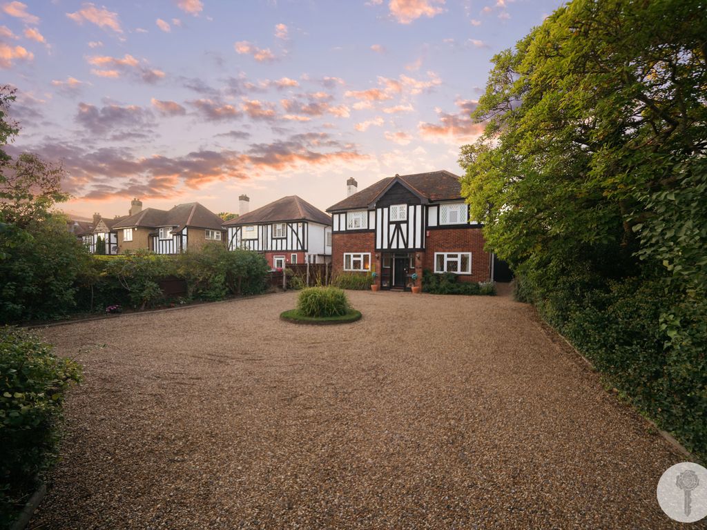 5 bed detached house for sale in North Park, Eltham, London SE9 Zoopla