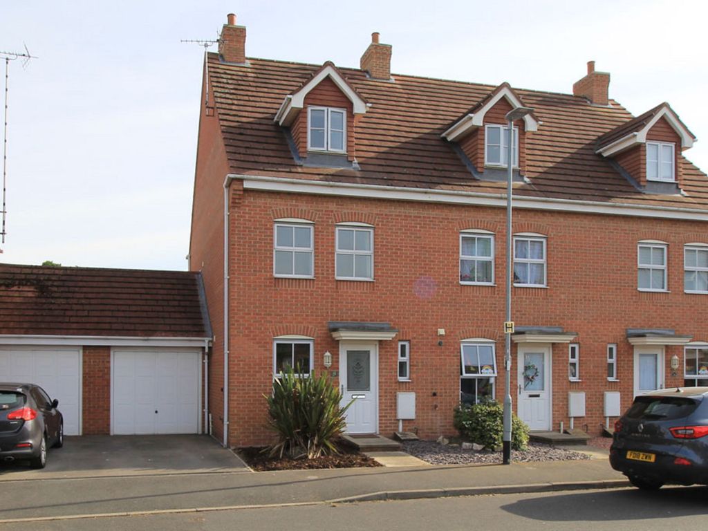 3 bed semidetached house for sale in Glover Road, Castle Donington DE74, £258,950 Zoopla