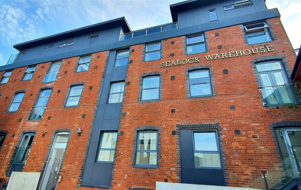 1 bed flat to rent in Sealock Warehouse, Burt Street, Cardiff Bay