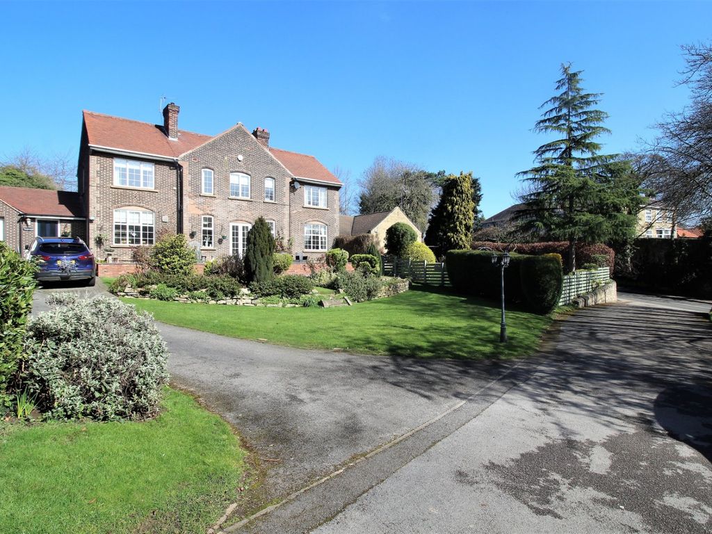 5 bed detached house for sale in Boat Lane, Sprotbrough, Doncaster
