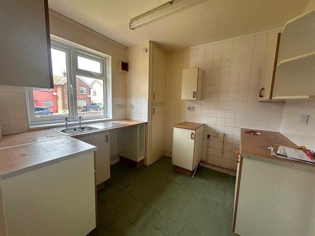 1 bed flat for sale in Charing Crescent, WestgateOnSea, Kent CT8, £