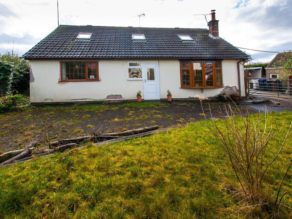 4 bed detached bungalow for sale in Draycott Old Road, Forsbrook, Stoke