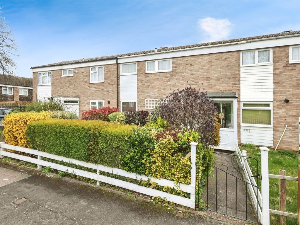 3 bed terraced house for sale in Tamar Drive, Birmingham B36, £170,000