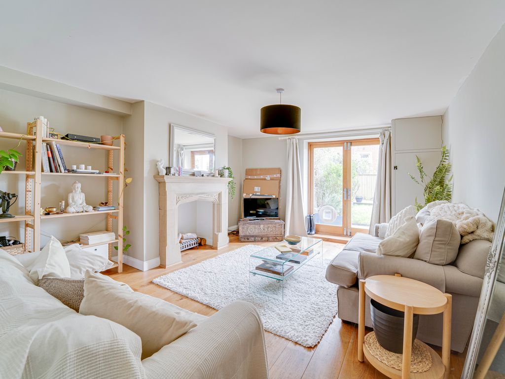 2 bed flat for sale in Mount View Road, London N4, £700,000 Zoopla