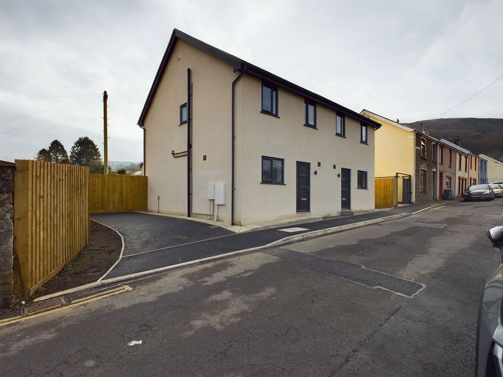 3 bed semidetached house for sale in Gwawr Street, Aberdare CF44, £195,000 Zoopla