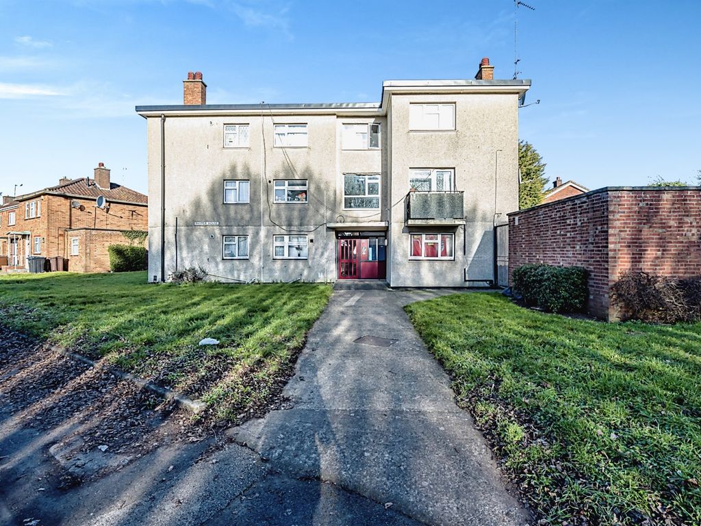 2 bed flat for sale in Avenue, Kingsthorpe, Northampton NN2 Zoopla