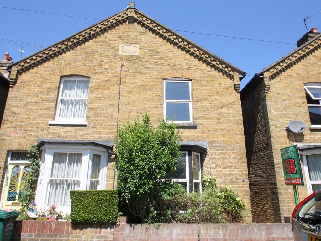 2 bed semidetached house for sale in Street, StainesUponThames TW18 Zoopla