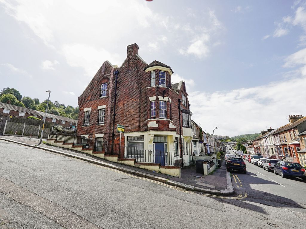 1 bed flat for sale in Westbury Road, Dover, Kent CT17, £90,000 Zoopla