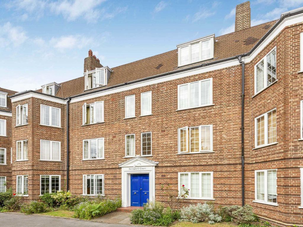 2 bed flat for sale in Park Road, Twickenham TW1, £600,000 Zoopla