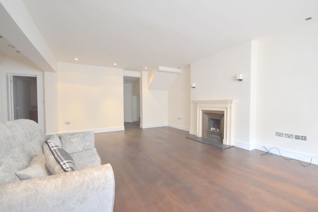2 bed flat to rent in Egerton Gardens, Knightsbridge SW3 Zoopla