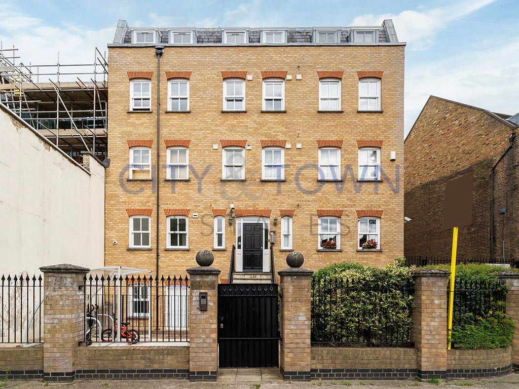 3 bed for sale in Hayfield Passage, London E1, £550,000 Zoopla