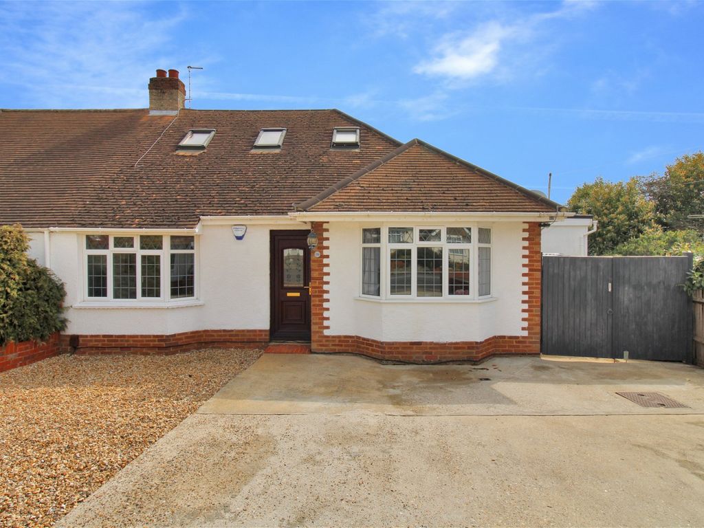 4 bed semidetached house for sale in Greentrees Avenue, Tonbridge TN10