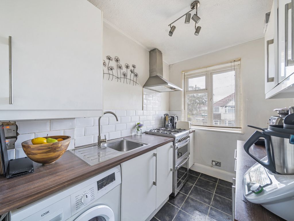 1 bed for sale in Reeves Avenue, Kingsbury, London NW9, £